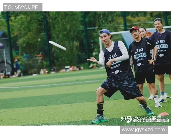 南京飞盘队与重庆飞盘队战术对决的深度分析与复盘探讨 南京飞盘队与重庆飞盘队战术对决的深度分析与复盘探讨