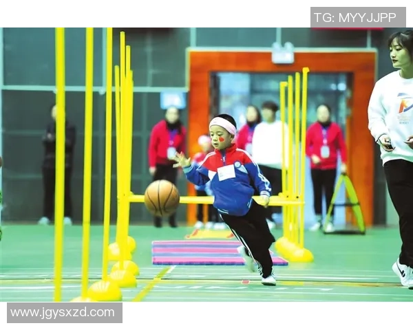 广州滑板队与重庆滑板队赛后复盘分析灵活性表现与战术对比