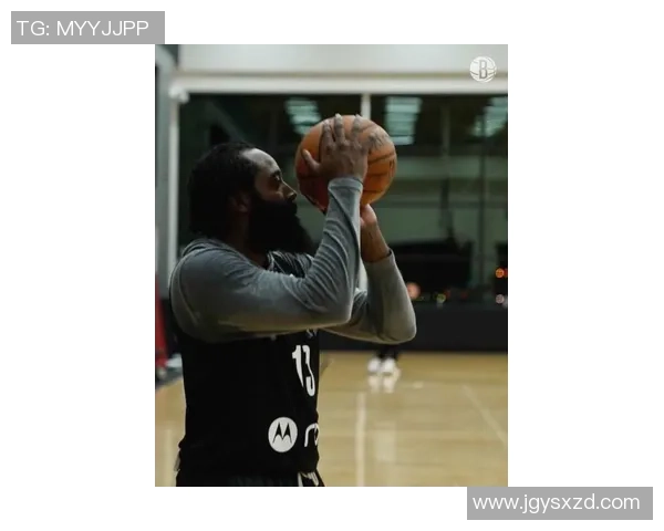 成都网球队实力揭秘：网球巨献背后的训练与奋斗故事